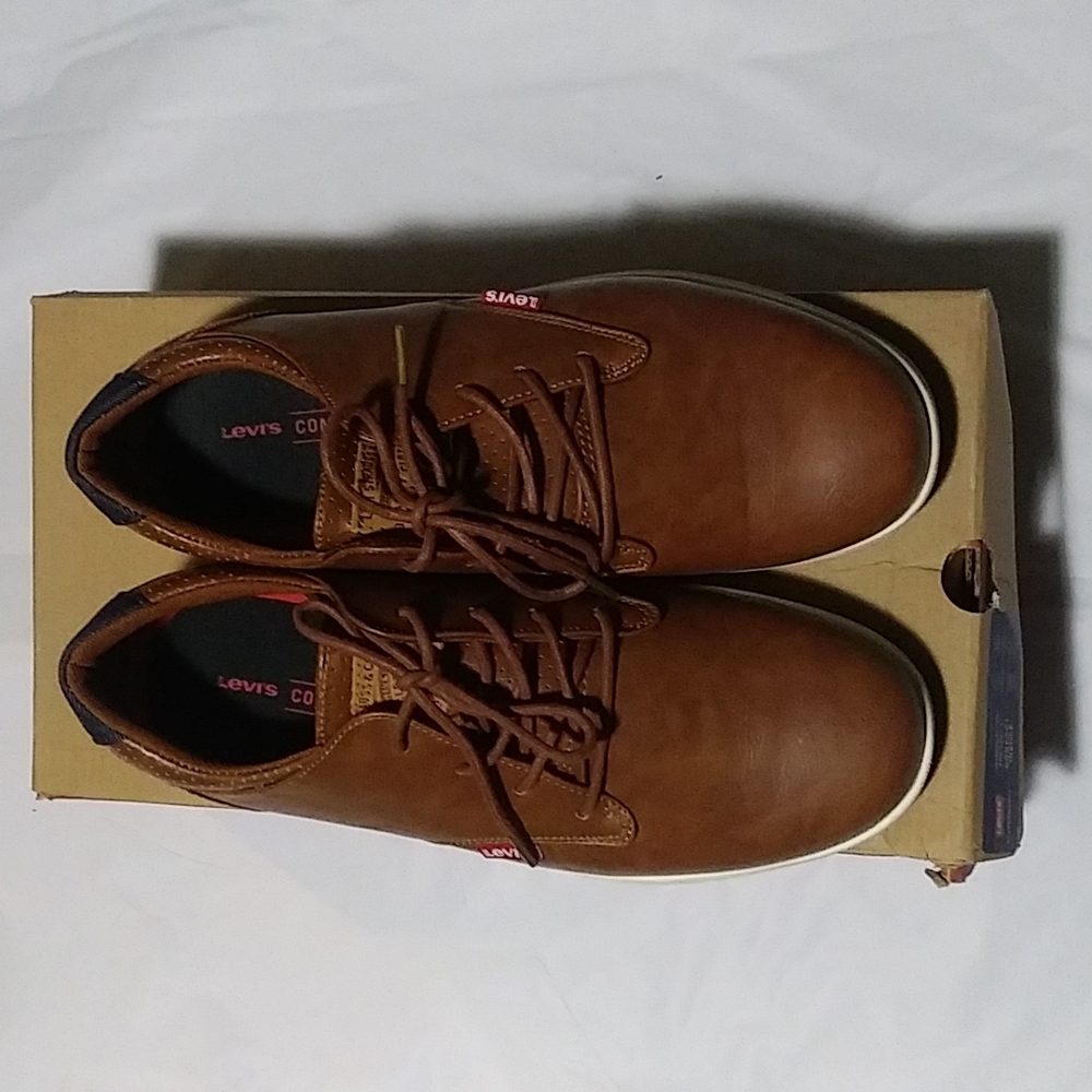 Levi's shoes. Size 8.5. Percy Tecate Perf. British Tan.